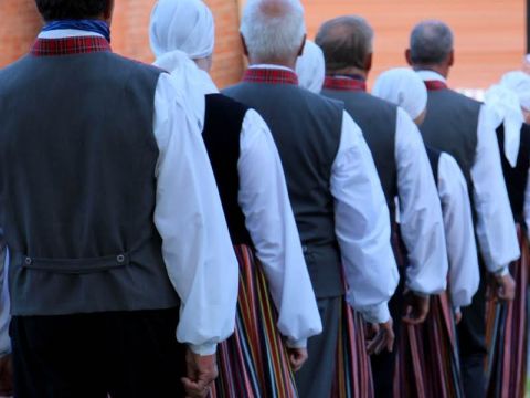 Senioru deju kolektīva jubilejas koncerts "MUNSTURIM 20", Straupes estrāde, 25. maijs