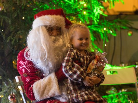 Ziemassvētku pasākums bērniem Stalbes Tautas namā 13.12.2025.