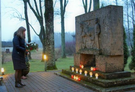 Lāčplēša dienā godināti kritušie varoņi 