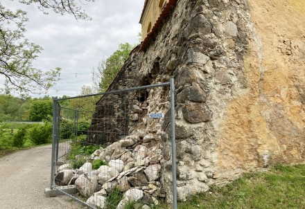 Tiks veikta Lielstraupes pils akmens mūra restaurācija