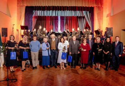 FOTOGALERIJA: Valsts svētku koncerts Stalbē