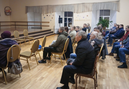 Straupē diskusijas par gājēju drošību un estrādes nākotni