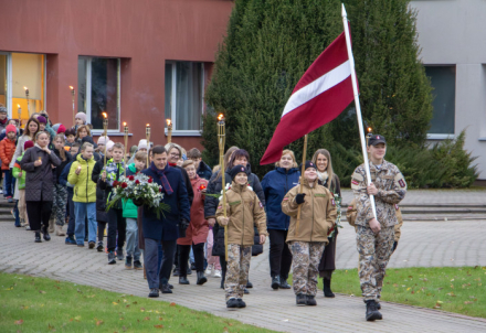 Lāčplēša dienas lāpu gājiens Stalbē